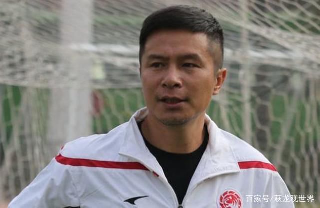 《冠军的心》举办兄弟专场 乔杉、杜江现身捧场 2019-06-18 由刘奋斗执导，杨坤、夏梓桐、余皑磊领衔主演的硬汉热血电影《冠军的心》正在热映。