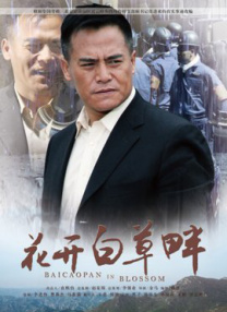 老牌巨星们用肉身对抗时间，证明“硬核”仍是类型片的根基；